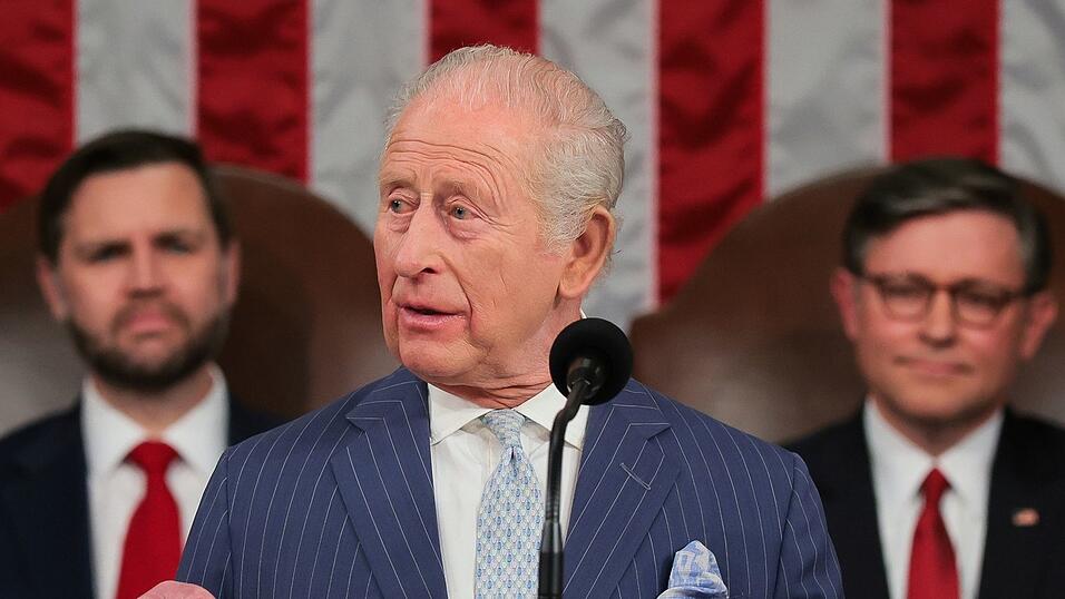 Charles ist erst der zweite Monarch nach seiner Mutter Queen Elizabeth II., der zum US-Kongress sprach. Charles ist erst der zweite Monarch nach seiner Mutter Queen Elizabeth II., der zum US-Kongress sprach.