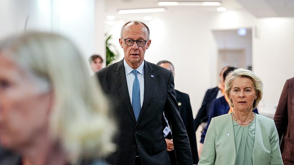 Rückschlag für Ursula von der Leyens Kanada-Pläne: Bundeskanzler Friedrich Merz setzte gemeinsam mit Kollegen durch, dass der Begriff «assoziiertes Mitglied» für Kanada vorerst nicht gebraucht wird. (Archivbild) Rückschlag für Ursula von der Leyens Kanada-Pläne: Bundeskanzler Friedrich Merz setzte gemeinsam mit Kollegen durch, dass der Begriff «assoziiertes Mitglied» für Kanada vorerst nicht gebraucht wird. (Archivbild)