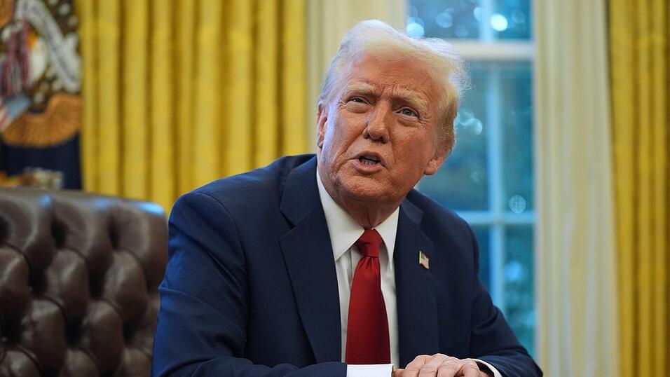 Donald Trump macht seine Zoll-Drohungen wahr. (Archivbild)