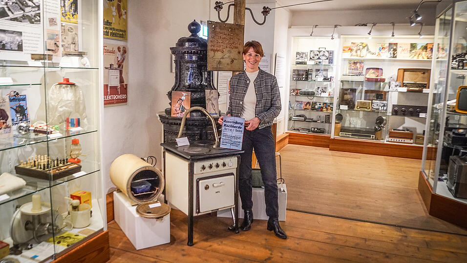 Museumsleiterin Annika Jan&szlig;en-Keilholz hat mit ihrem Team die Ausstellung im Heimatmuseum Vilsbiburg konzipiert.