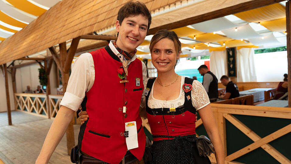 Die Partybilder vom Montag, 21. August 2023, aus dem Festzelt Nothaft. Die Partybilder vom Montag, 21. August 2023, aus dem Festzelt Nothaft.