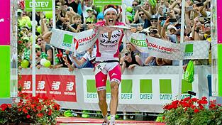 Damals war's: Vor zehn Jahren gewann Jan Frodeno die Challenge Roth - in einer Fabelzeit. (Archivbild) Damals war's: Vor zehn Jahren gewann Jan Frodeno die Challenge Roth - in einer Fabelzeit. (Archivbild)