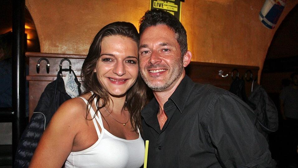 Von wegen Herbsttristesse! Im Beatschuppen in Landshut ging es am gestrigen Freitag wie gewohnt hoch her.