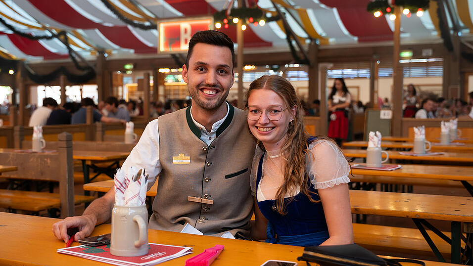 Die Partybilder vom Donnerstag, 13. August, aus dem Festzelt Krönner. Die Partybilder vom Donnerstag, 13. August, aus dem Festzelt Krönner.