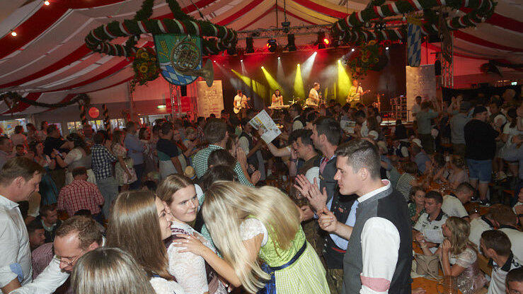 Die Partybilder von Samstag, 20. August 2022, aus dem Festzelt Lechner.