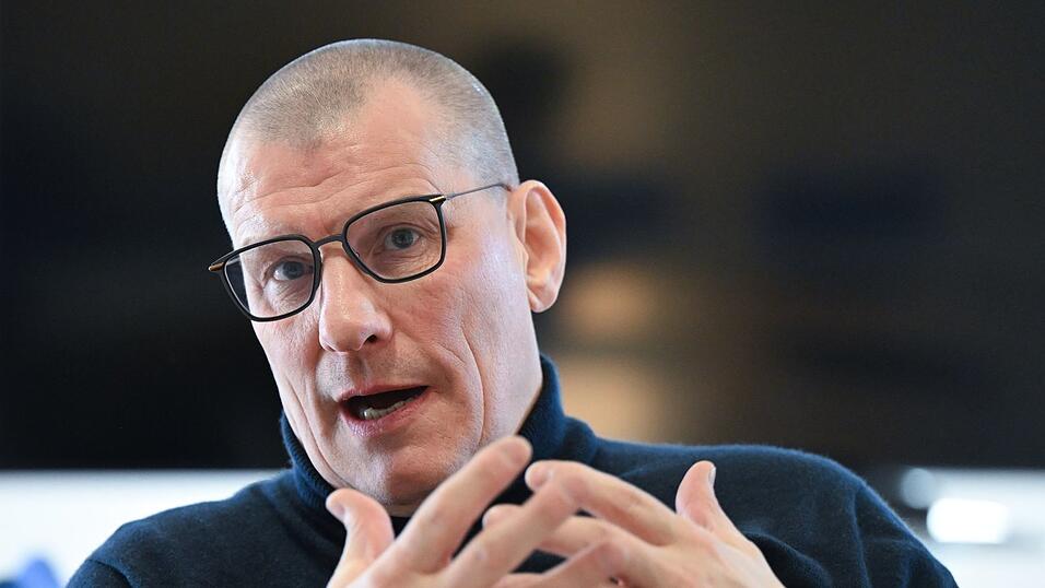 Matthias Ranke berichtet von einer angespannten Stimmung am Kunstturn-Forum in Stuttgart.