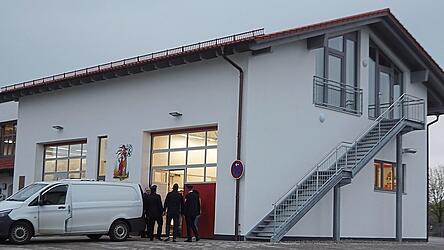 Die Gesamtkosten f&uuml;r die Erweiterung und Sanierung des Bonbrucker Feuerwehrhauses liegen bei rund 873.000 Euro.