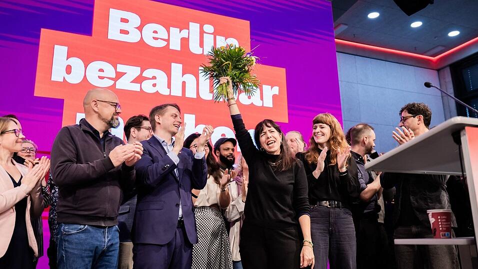 Zum Linken-Parteitag kamen die Delegierten in Lichtenberg zusammen. Zum Linken-Parteitag kamen die Delegierten in Lichtenberg zusammen.