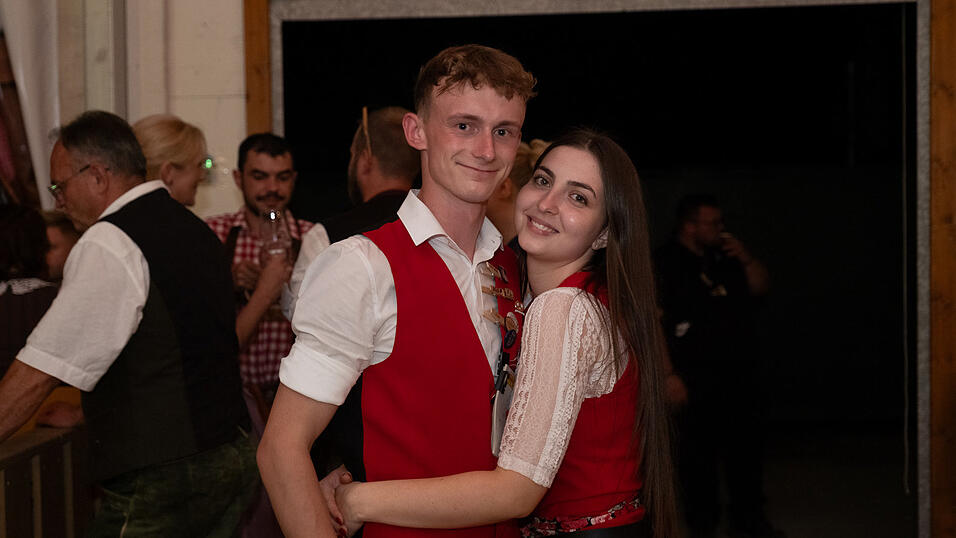 Die Partybilder vom Montag, 14. August 2023, aus dem Festzelt Greindl. Die Partybilder vom Montag, 14. August 2023, aus dem Festzelt Greindl.