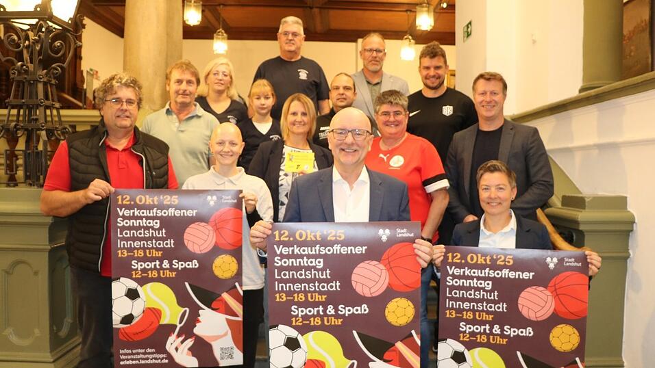 Die Organisatoren des verkaufsoffenen Sonntages mit dem Aktionstag „Sport und Spaß“ stellten mit den Vertretern der beteiligten Vereine das Programm vor. Die Organisatoren des verkaufsoffenen Sonntages mit dem Aktionstag „Sport und Spaß“ stellten mit den Vertretern der beteiligten Vereine das Programm vor.