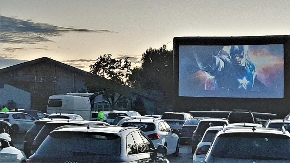 Der Startschuss f&uuml;r das etwas andere Kinoerlebnis in Zeiten von Corona fiel am Freitag mit 'Spiderman: Far from home' auf der Ackerloh.