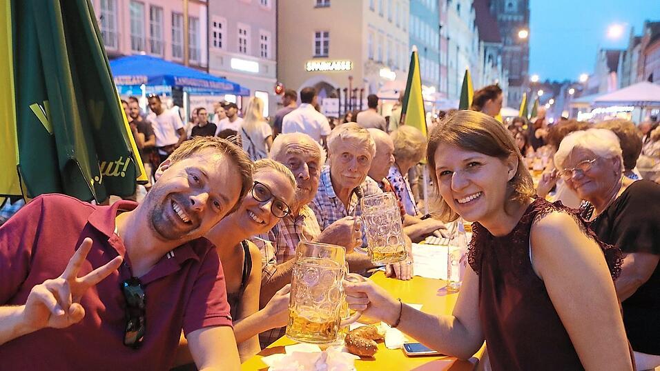Beste Laune ist morgen und &uuml;bermorgen in Landshuts 'Guter Stube', der Altstadt wieder garantiert.