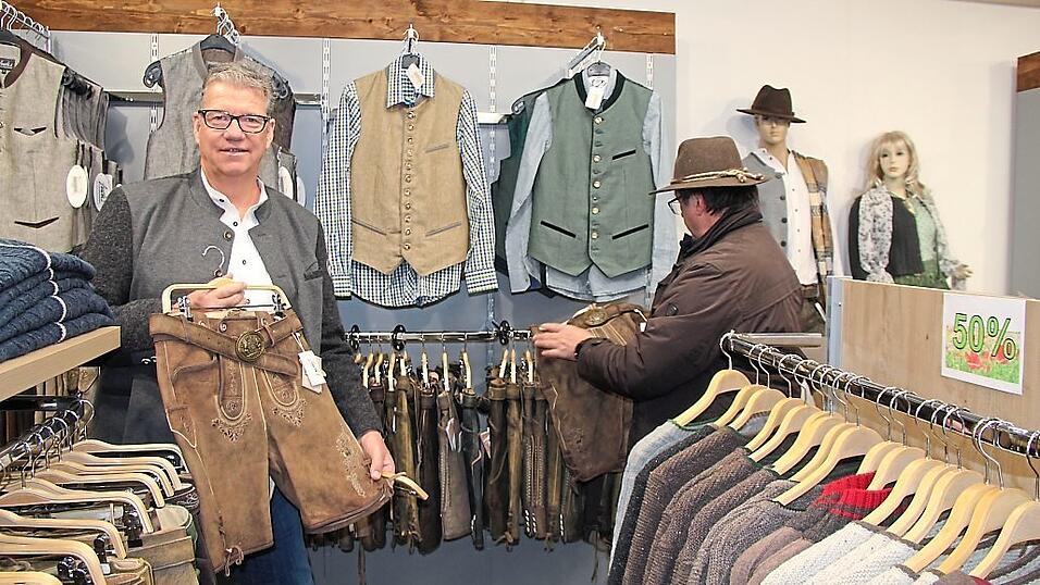 Das nächste Fest kommt: Trachtenmode Fuchs ist bereit. Das nächste Fest kommt: Trachtenmode Fuchs ist bereit.