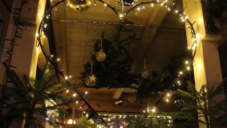 Das sind die Bilder vom Samstag auf dem Landshuter Christkindlmarkt. Das sind die Bilder vom Samstag auf dem Landshuter Christkindlmarkt.