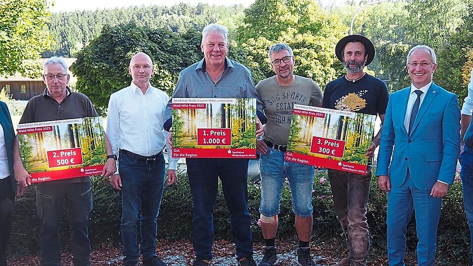 Die drei Erstplatzierten beim diesjährigen Wald-Wild-Preis.