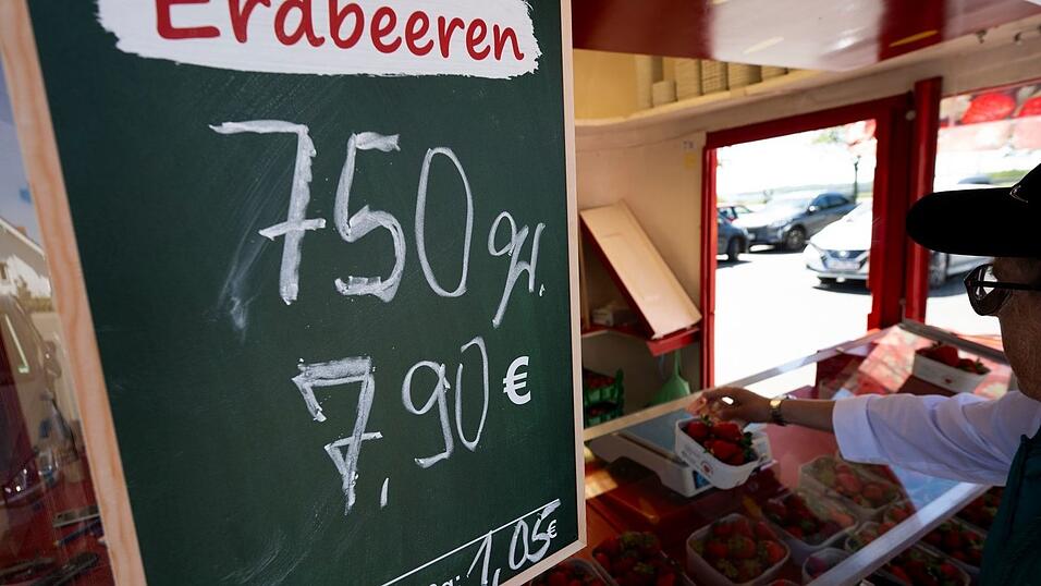 Krumme Packungsgrößen, hohe Preise: Erdbeeren in der Saison 2025.