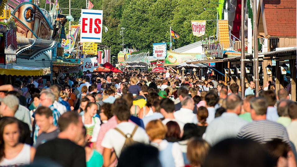 Impressionen vom Gäubodenvolksfest. Foto: Mathias Adam Impressionen vom Gäubodenvolksfest. Foto: Mathias Adam