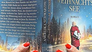 „Der Weihnachtssee“ ist ab sofort im Buchhandel und als E-Book verfügbar - ein Roman über die Kraft der Begegnung, die Magie von Weihnachten und unerwartete besondere Geschenke.