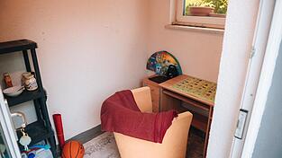 In diesem Raum musste das 11 Jahre alte Mädchen nach der Schule warten, bis die berufstätigen Eltern nach Hause kamen.