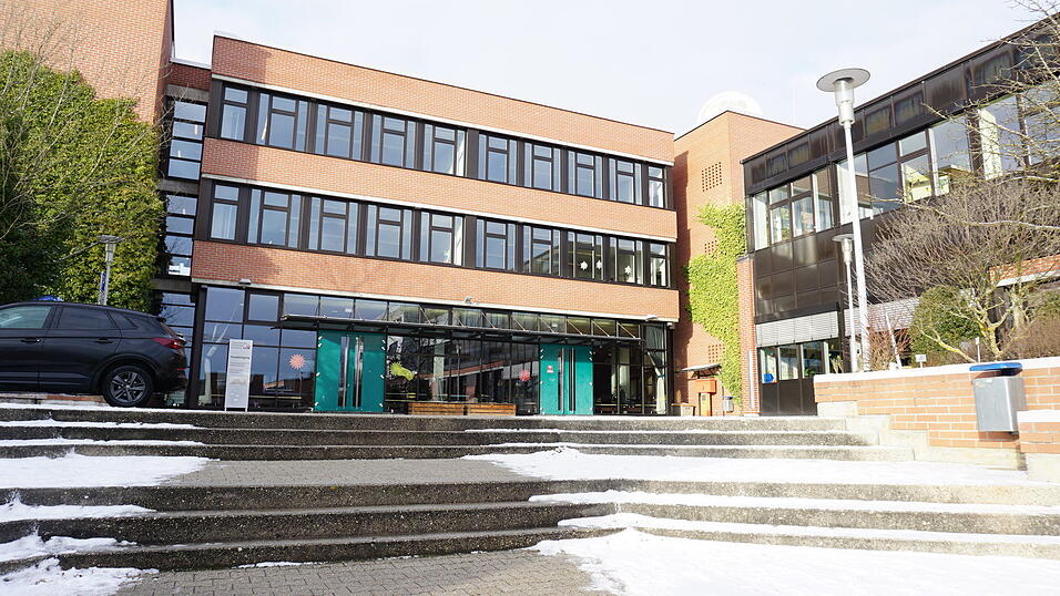 Das Gabelsberger-Gymnasium bietet aufgeschlossenen und wissensdurstigen Sch&uuml;lern mit einem mittleren Bildungsabschluss in der Einf&uuml;hrungsklasse die Option, in drei Jahren den h&ouml;chsten Schulabschluss zu erlangen. Einen Informationsabend f&uuml;r interessierte Sch&uuml;ler und Eltern veranstaltet das GGM am Mittwoch, 14. Januar.