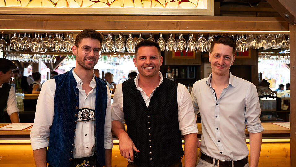Die Partybilder vom Mittwoch, 12. August, aus dem Festzelt Krönner. Die Partybilder vom Mittwoch, 12. August, aus dem Festzelt Krönner.