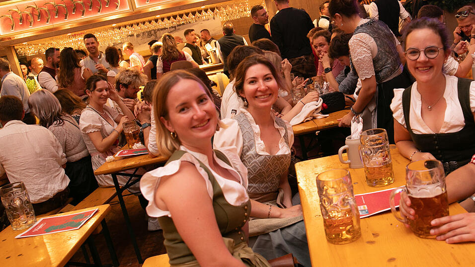 Die Partybilder vom Samstag, 16. August, aus dem Festzelt Krönner. Die Partybilder vom Samstag, 16. August, aus dem Festzelt Krönner.