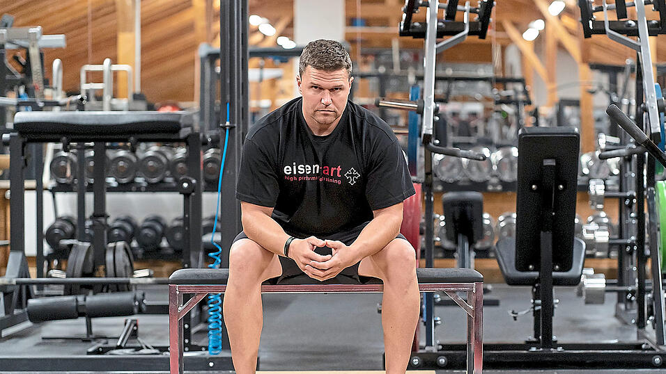 Trainingsflei&szlig; und k&ouml;rperliche Fitness waren Eigenschaften, die Alexander Dotzler schon w&auml;hrend seiner langen Karriere als Eishockey-Profi auszeichneten. Und sie kommen dem mittlerweile 38-J&auml;hrigen auch nach dem Karriereende zugute: Als Coach und Perfomance-Trainer arbeitet Dotzler nun disziplin&uuml;bergreifend mit Sportlern zusammen.