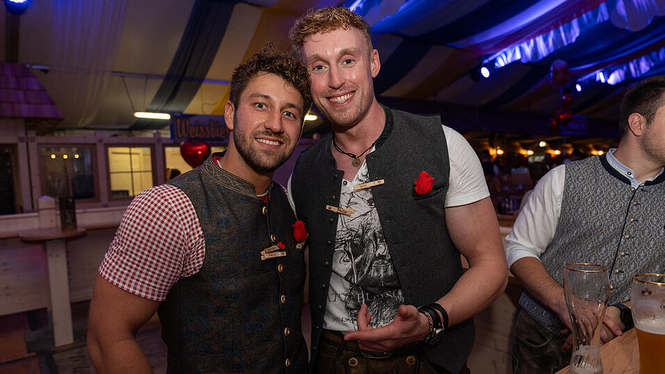 Die Partybilder vom Freitag, 18. August 2023, aus dem Festzelt Reisinger. Die Partybilder vom Freitag, 18. August 2023, aus dem Festzelt Reisinger.