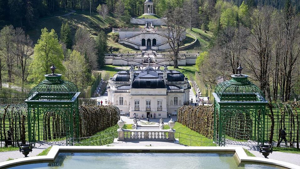 Schloss Linderhof zählt wie andere Schlösser Ludwigs zum Welterbe. (Archivbild) Schloss Linderhof zählt wie andere Schlösser Ludwigs zum Welterbe. (Archivbild)