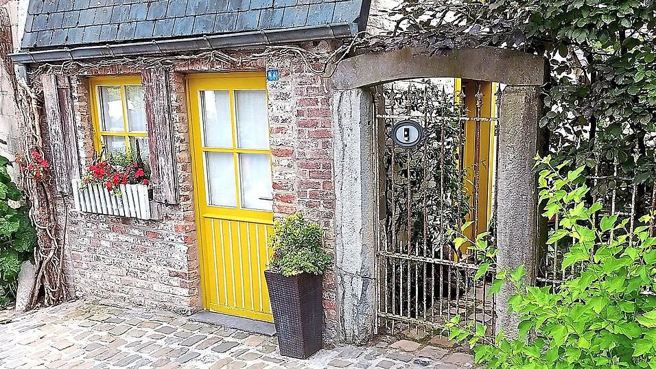 Das belgische Durbuy ist ein städtischer Zwerg. In 30 Minuten hat man die Stadt zu Fuß erkundet. Das belgische Durbuy ist ein städtischer Zwerg. In 30 Minuten hat man die Stadt zu Fuß erkundet.