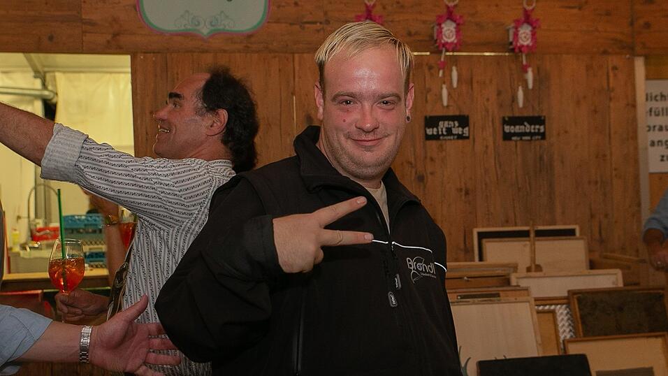 Am Dienstag spielte der Menzl im Festzelt Weckmann auf. Diese Blasmusikfreunde waren mit dabei.