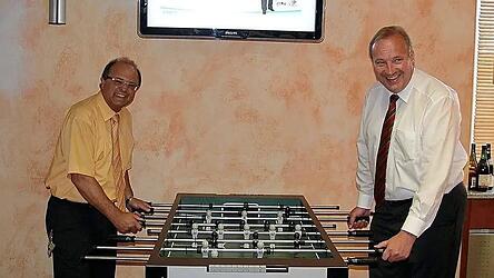 Max Schmaderer und Franz L&ouml;ffler lieferten sich im Juli 2010 ein Rennen ums Landratsamt, das der CSUler knapp f&uuml;r sich entschied.