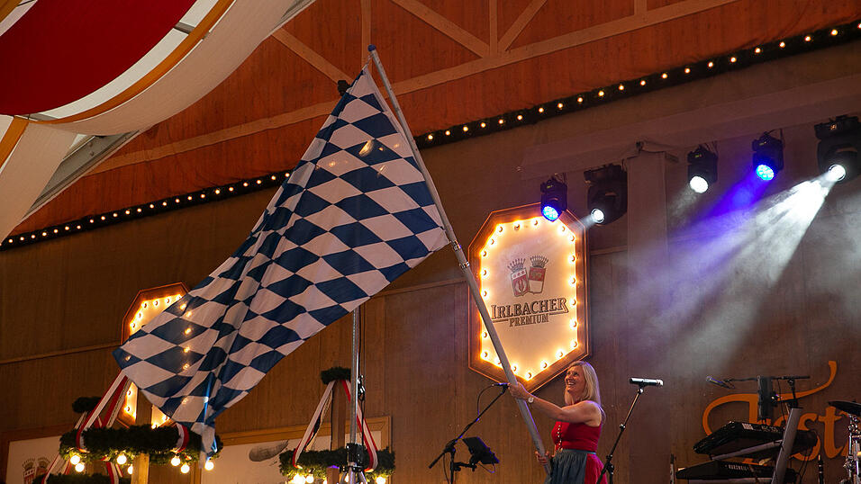 Die Partybilder vom Freitag, 12. August 2022, aus dem Festzelt Krönner.