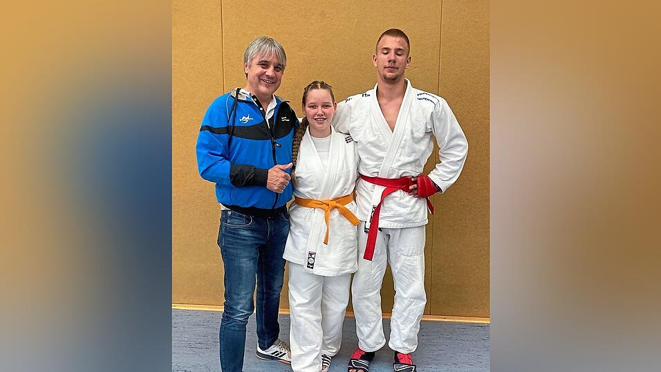 In Weimar machten beim Classic Challenger Cup Daniel Hartock und Sabrina Grum mit. In Weimar machten beim Classic Challenger Cup Daniel Hartock und Sabrina Grum mit.