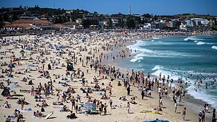 Am berühmten Bondi Beach läuft am Sonntag ein Polizeieinsatz. (Archiv) Am berühmten Bondi Beach läuft am Sonntag ein Polizeieinsatz. (Archiv)