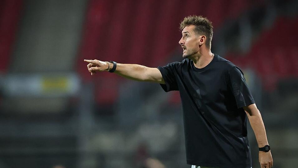 Miroslav Klose ist stolz auf seine Mannschaft. Miroslav Klose ist stolz auf seine Mannschaft.