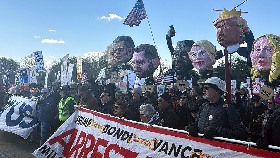 Zehntausende sind in Washington auf die Stra&szlig;e gegangen.