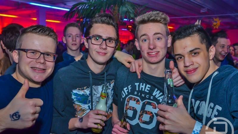 Gleich bei der Eröffnung platzte die neue Diskothek Peggy P. aus allen Nähten. Gleich bei der Eröffnung platzte die neue Diskothek Peggy P. aus allen Nähten.