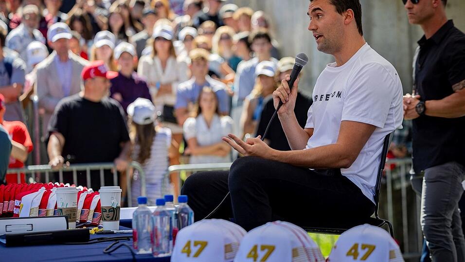Das FBI gibt ein Update zum tödlichen Angriff auf Charlie Kirk. (Archivbild) Das FBI gibt ein Update zum tödlichen Angriff auf Charlie Kirk. (Archivbild)
