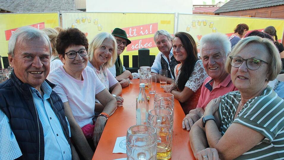 So schön war der Sonntag auf der Bartlmädult in Landshut. So schön war der Sonntag auf der Bartlmädult in Landshut.
