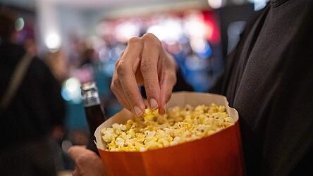Horrorfilme ziehen viele Menschen ins Kino. (Archivbild)