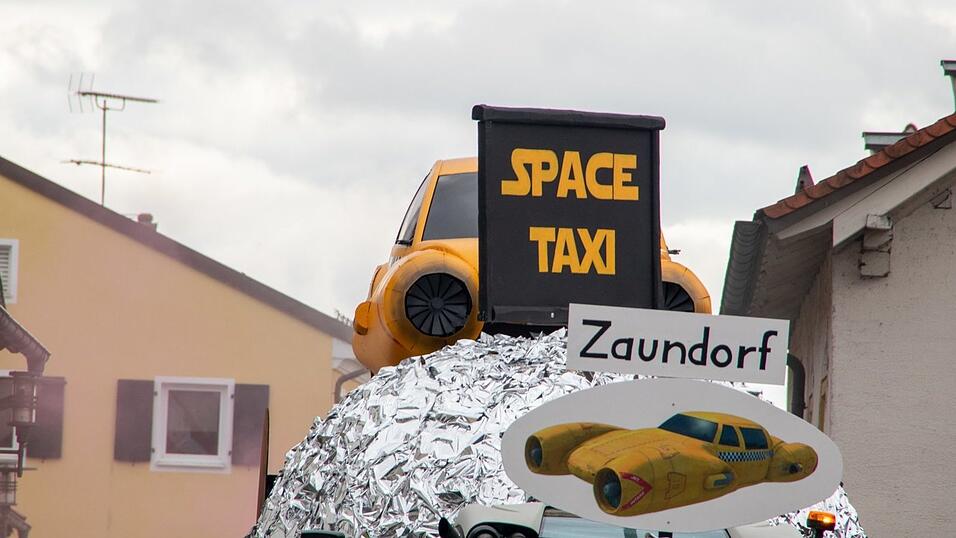 Ausgelassene Stimmung herrschte beim Faschingsumzug in Hofkirchen.