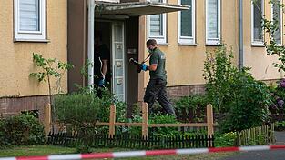 Die Polizei Dormagen fand am Freitagnachmittag in einer Wohnung eine 37-jährige Tote.