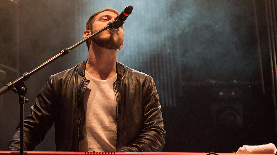 Impressionen vom ersten Tag des Pfingst-Open Airs in Salching. (Fotos: Regina Hölzel) Impressionen vom ersten Tag des Pfingst-Open Airs in Salching. (Fotos: Regina Hölzel)