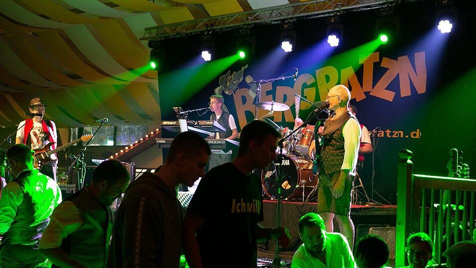 Die Partybilder vom Freitag, 12. August 2022, aus dem Festzelt Nothaft.