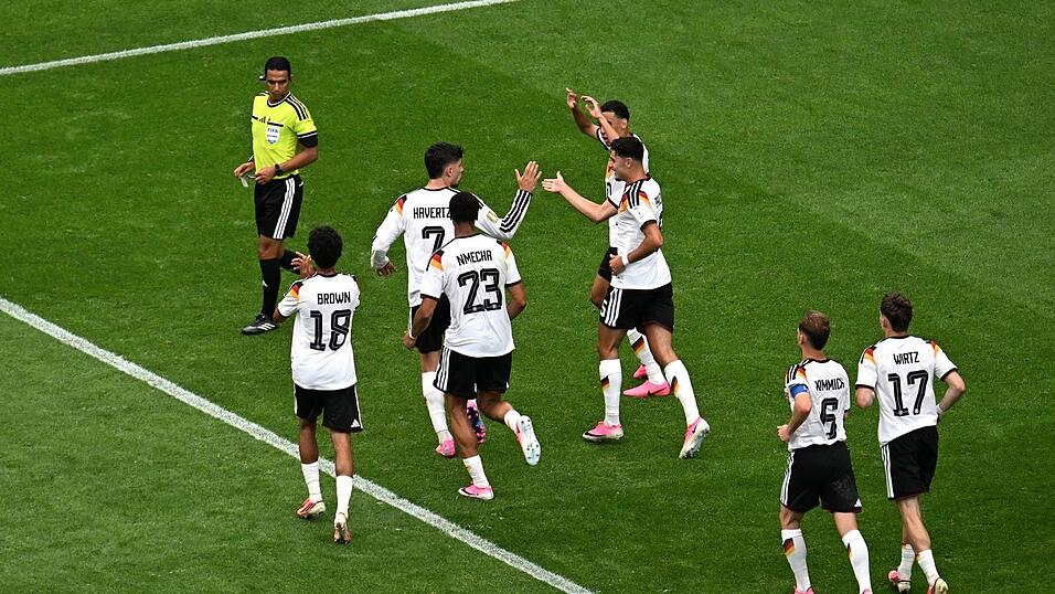Deutschland jubelt über einen erfolgreichen WM-Start Deutschland jubelt über einen erfolgreichen WM-Start
