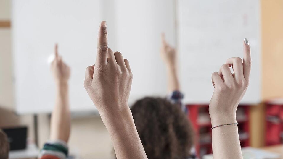 In den kommenden Wochen finden wieder die Infoabende zum Übertritt an die Gymnasien statt. In den kommenden Wochen finden wieder die Infoabende zum Übertritt an die Gymnasien statt.