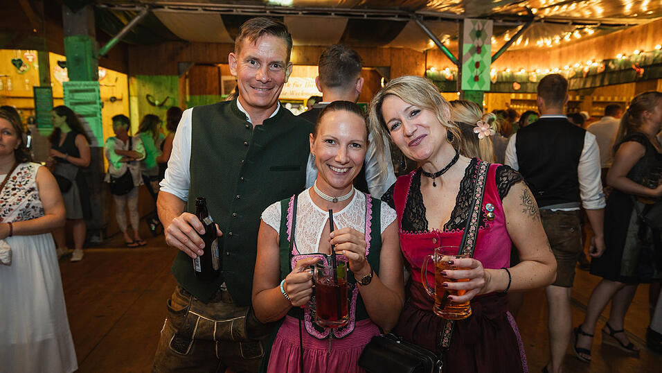Die Partybilder vom Sonntag, 18. August, aus dem Festzelt Weckmann. Die Partybilder vom Sonntag, 18. August, aus dem Festzelt Weckmann.