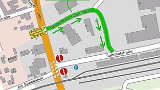 Geänderte Verkehrsführung am Bahnübergang auf der B 15 in Dorfen.