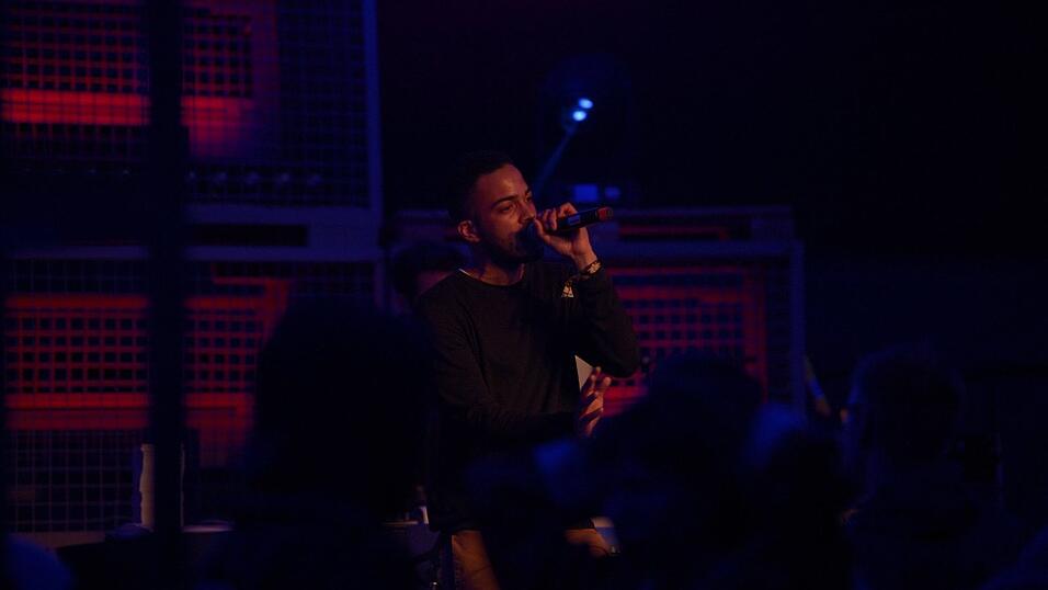 Shawn the Savage Kid war schon mal Toursupport von eRRdeKa.